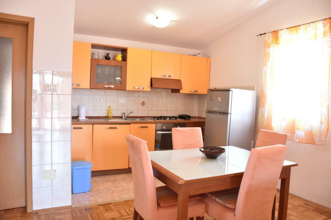 Apartman Branka- Sea View Peroj Exterior foto